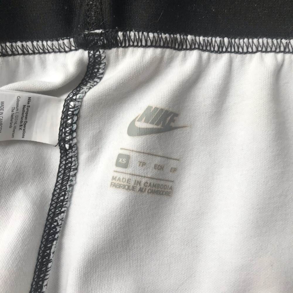 Nike thick marbel abstract workout legging - Picture 10 of 12
